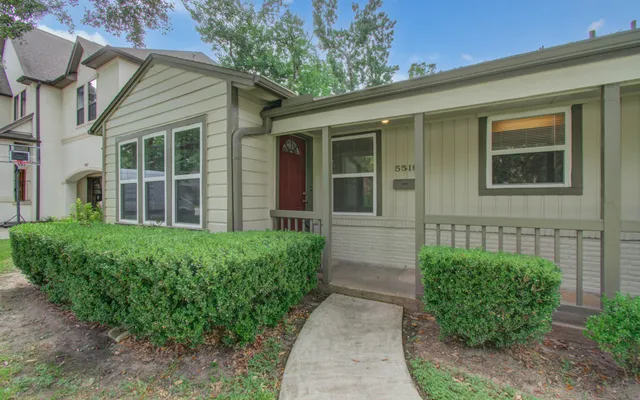 $2,295 | 5519 Huisache Street, Houston, TX 77081