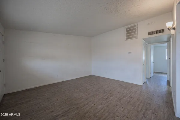 $895 | 2139 West Devonshire Avenue, Unit 2, Phoenix, AZ 85015