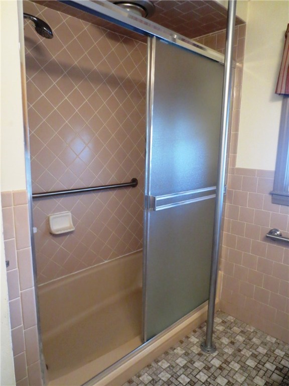 26 Woodhaven Road Pawtucket, RI 02861 - Photo 13 of 22 Gallery Image 13