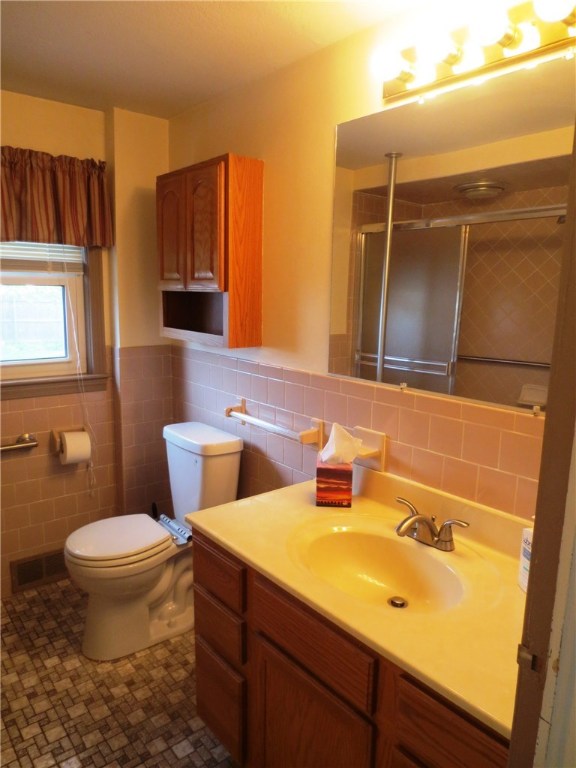 26 Woodhaven Road Pawtucket, RI 02861 - Photo 14 of 22 Gallery Image 14