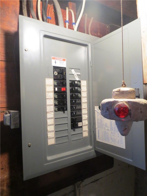 26 Woodhaven Road Pawtucket, RI 02861 - Photo 19 of 22 Gallery Image 19