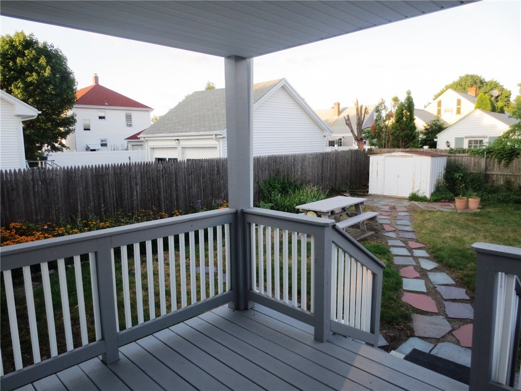 26 Woodhaven Road Pawtucket, RI 02861 - Photo 3 of 22 Gallery Image 3