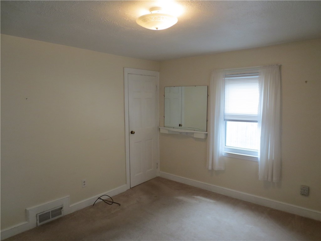 26 Woodhaven Road Pawtucket, RI 02861 - Photo 10 of 22 Gallery Image 10