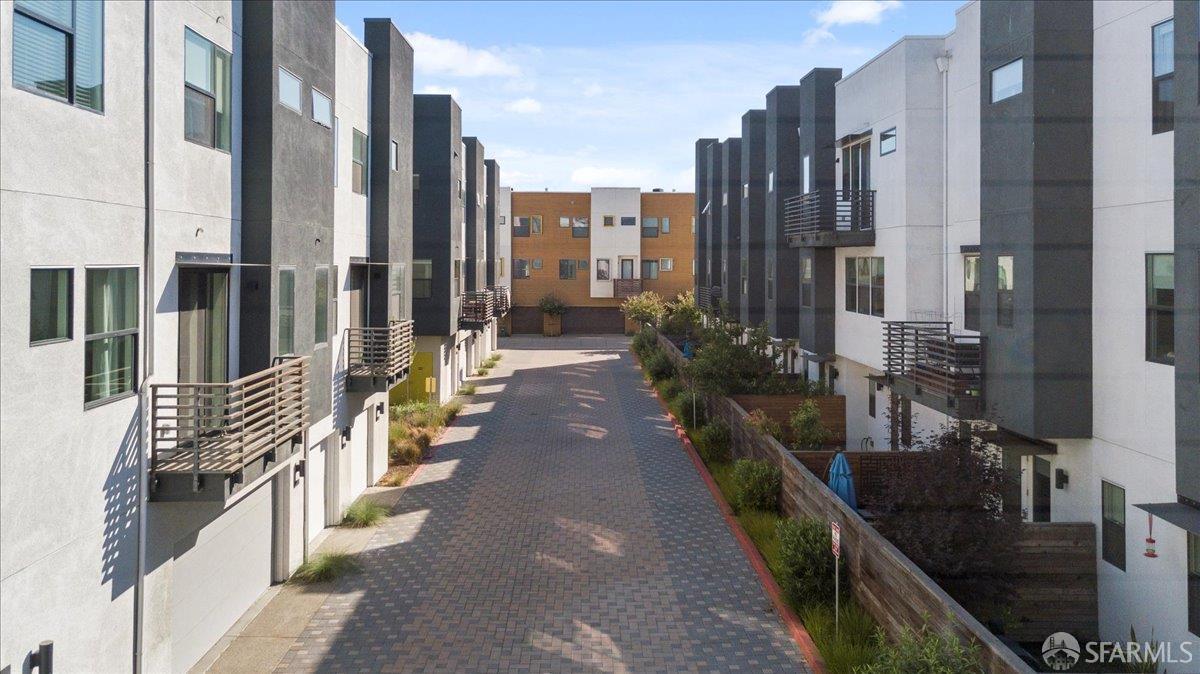 1807 16th Street Oakland, CA 94607 - Photo 38 of 45 a view of a city from a balcony