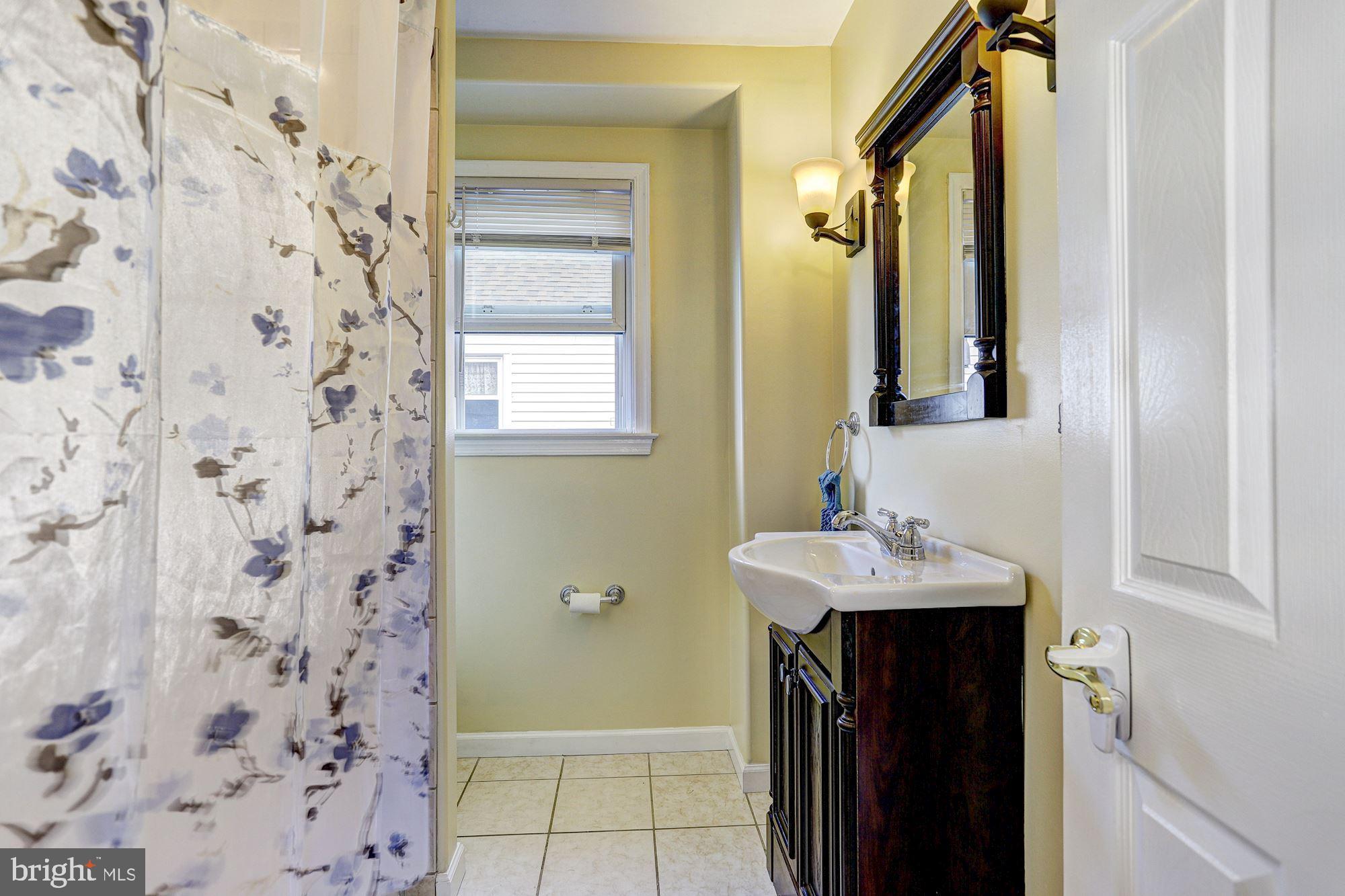 2725 Glendale Road Baltimore, MD 21234 - Photo 14 of 29 Full Bath