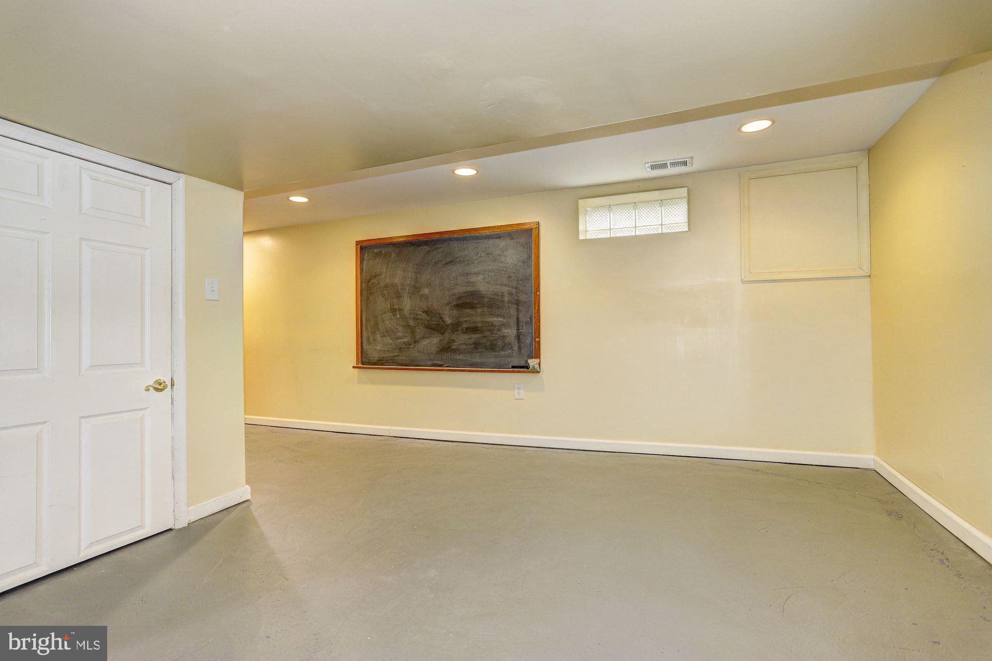 2725 Glendale Road Baltimore, MD 21234 - Photo 21 of 29 Bonus Room
