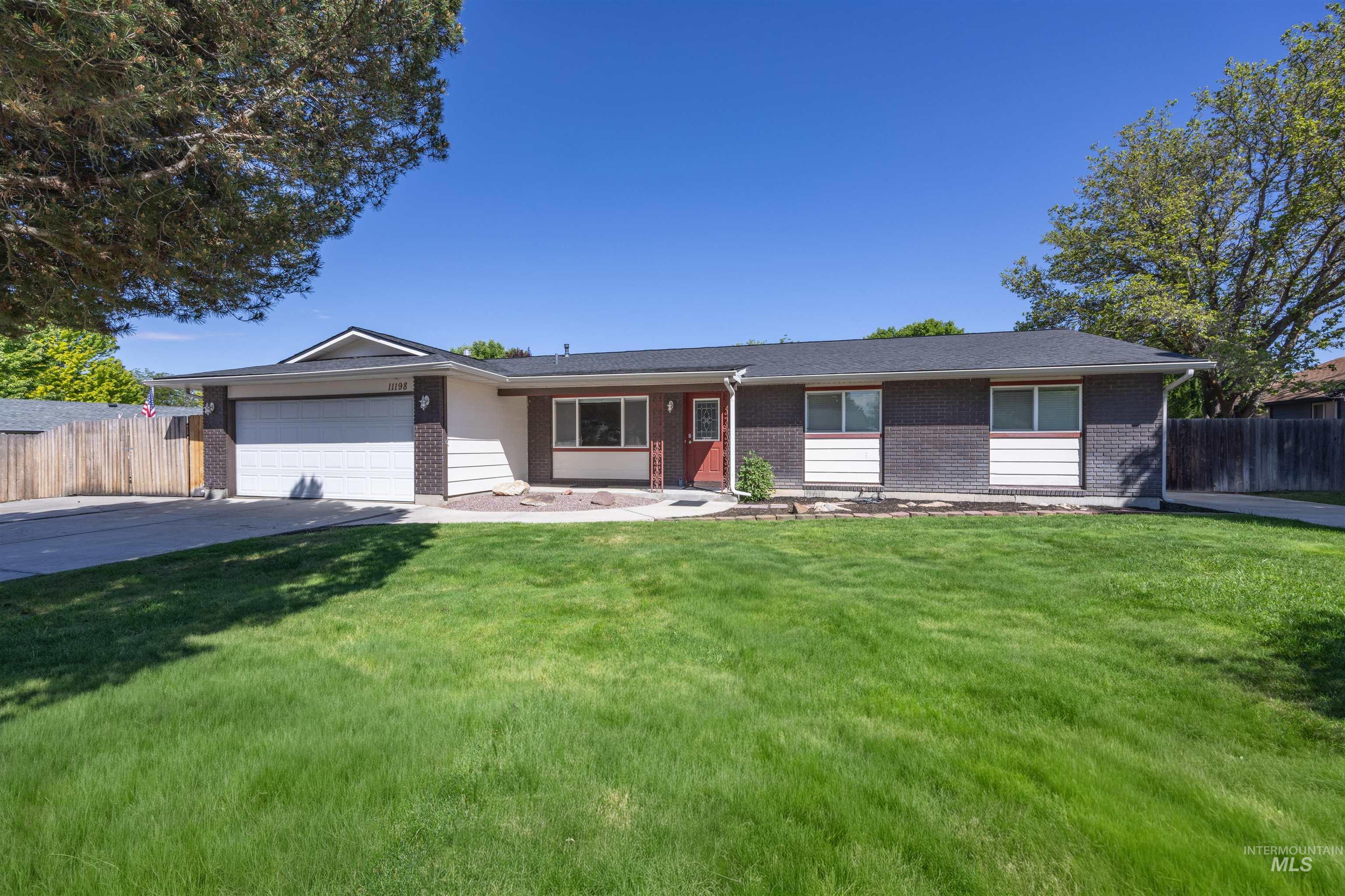 11198 West Oneida Drive Boise, ID 83709 - Photo 1 of 36