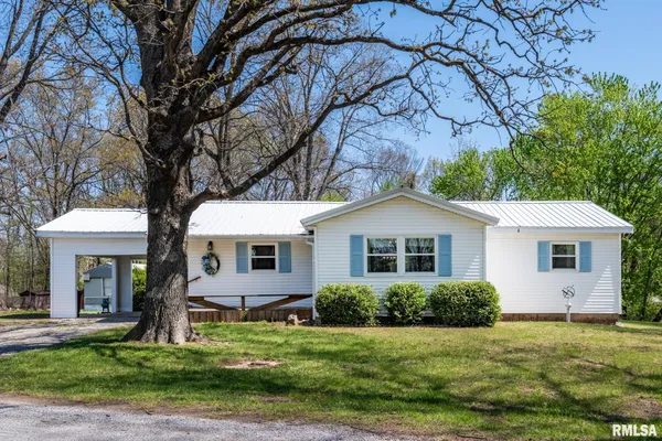 $195,000 | 11648 Trolley Line Road, Marion, IL 62959