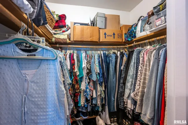 $195,000 | 11648 Trolley Line Road, Marion, IL 62959