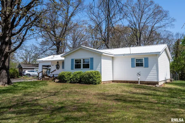 $195,000 | 11648 Trolley Line Road, Marion, IL 62959