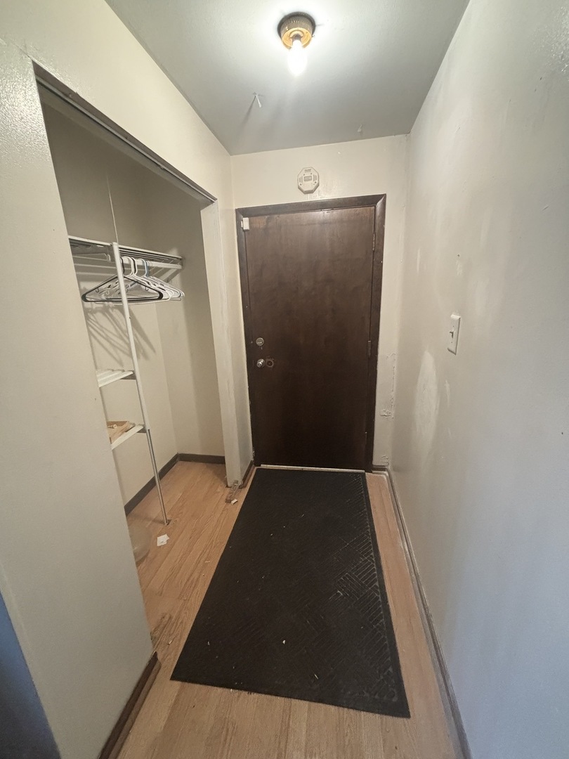 1050 Holbrook Road, Unit 1H Homewood, IL 60430 - Photo 6 of 14