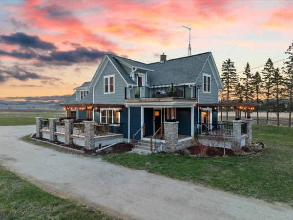 $612,000 | 3202 Mirro Drive, Manitowoc, WI 54220