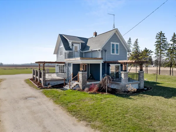 $612,000 | 3202 Mirro Drive, Manitowoc, WI 54220