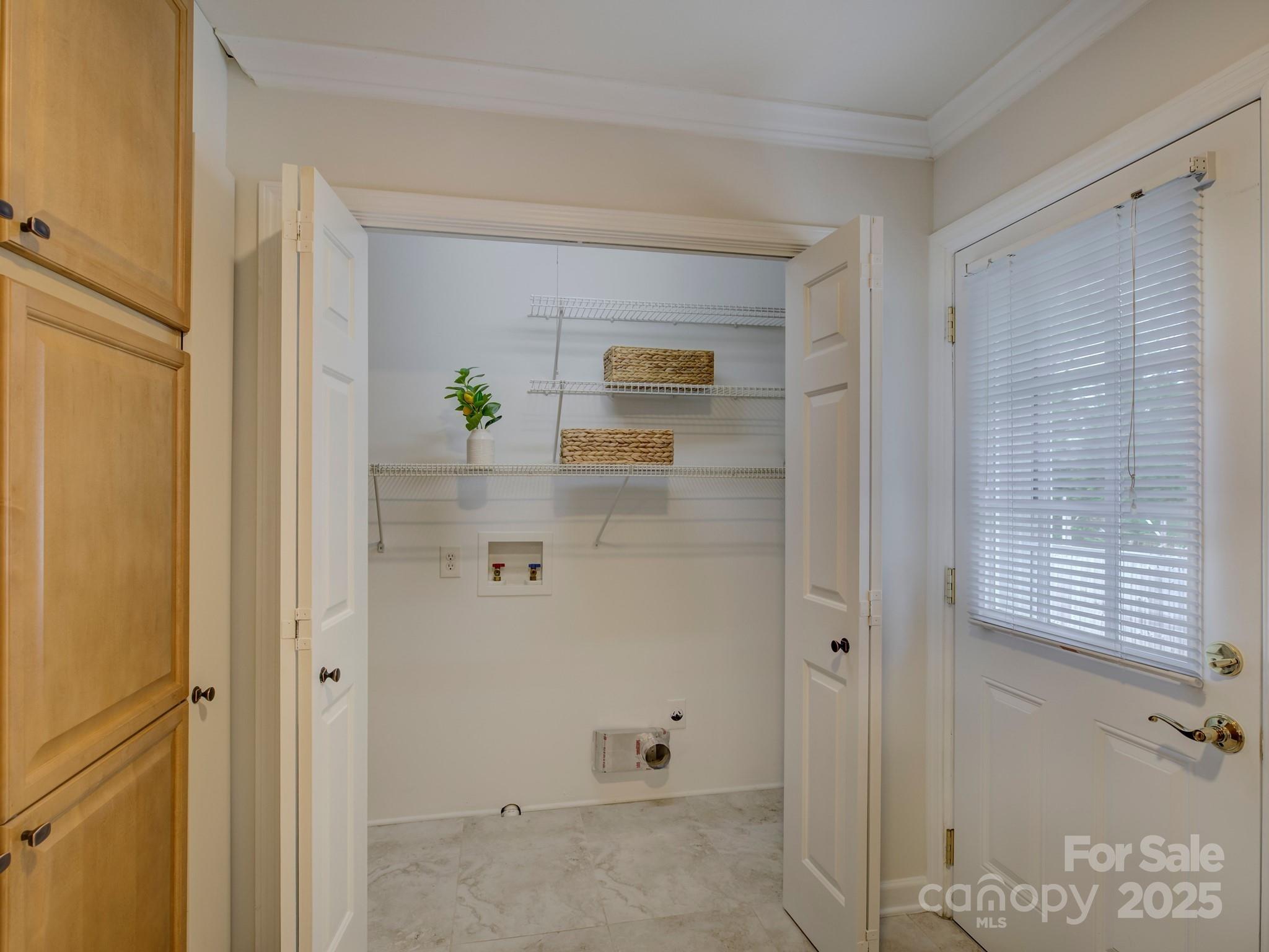 1340 Braeburn Road Charlotte, NC 28211 - Photo 18 of 46 a bathroom with a bathtub and shower
