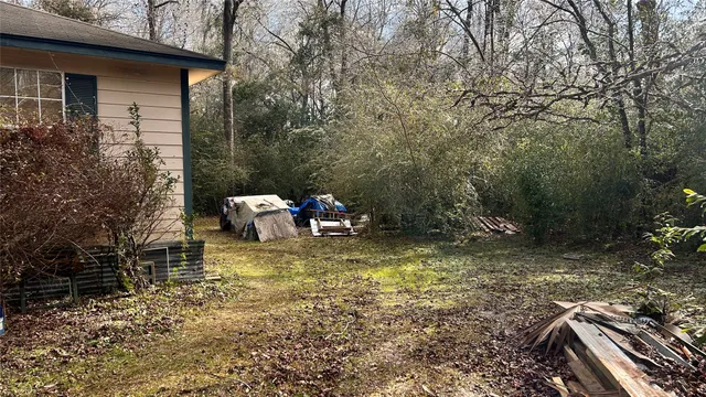 a view of walk in closet