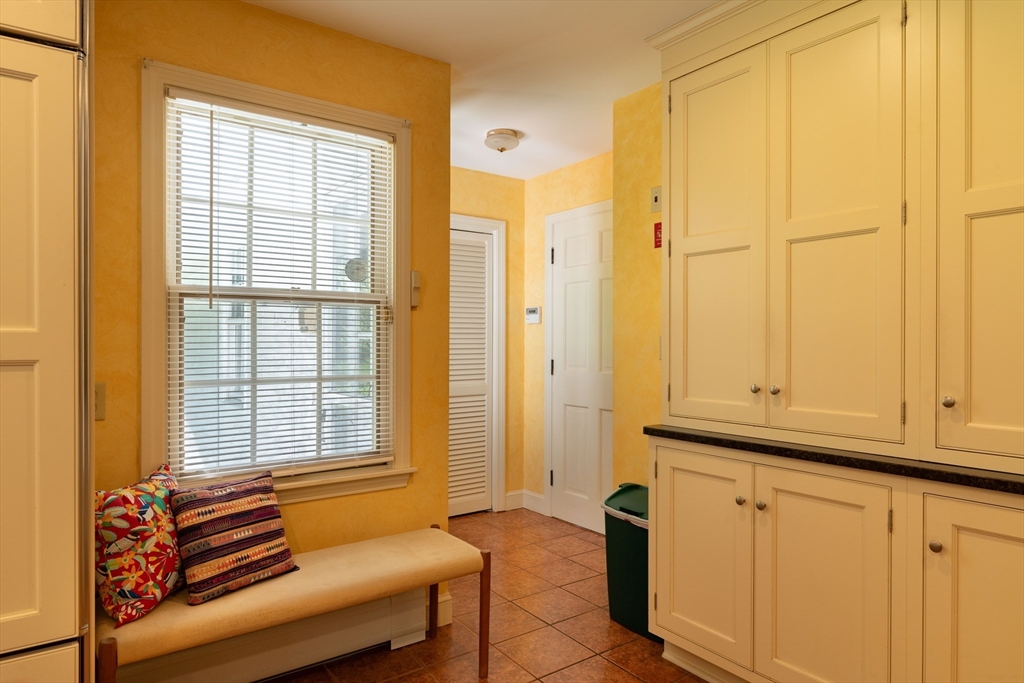 1196 Florence Road Northampton, MA 01062 - Photo 20 of 40