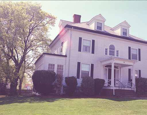 18 Summit Road Medford, MA 02155 - Photo 1 of 1 Gallery Image 1