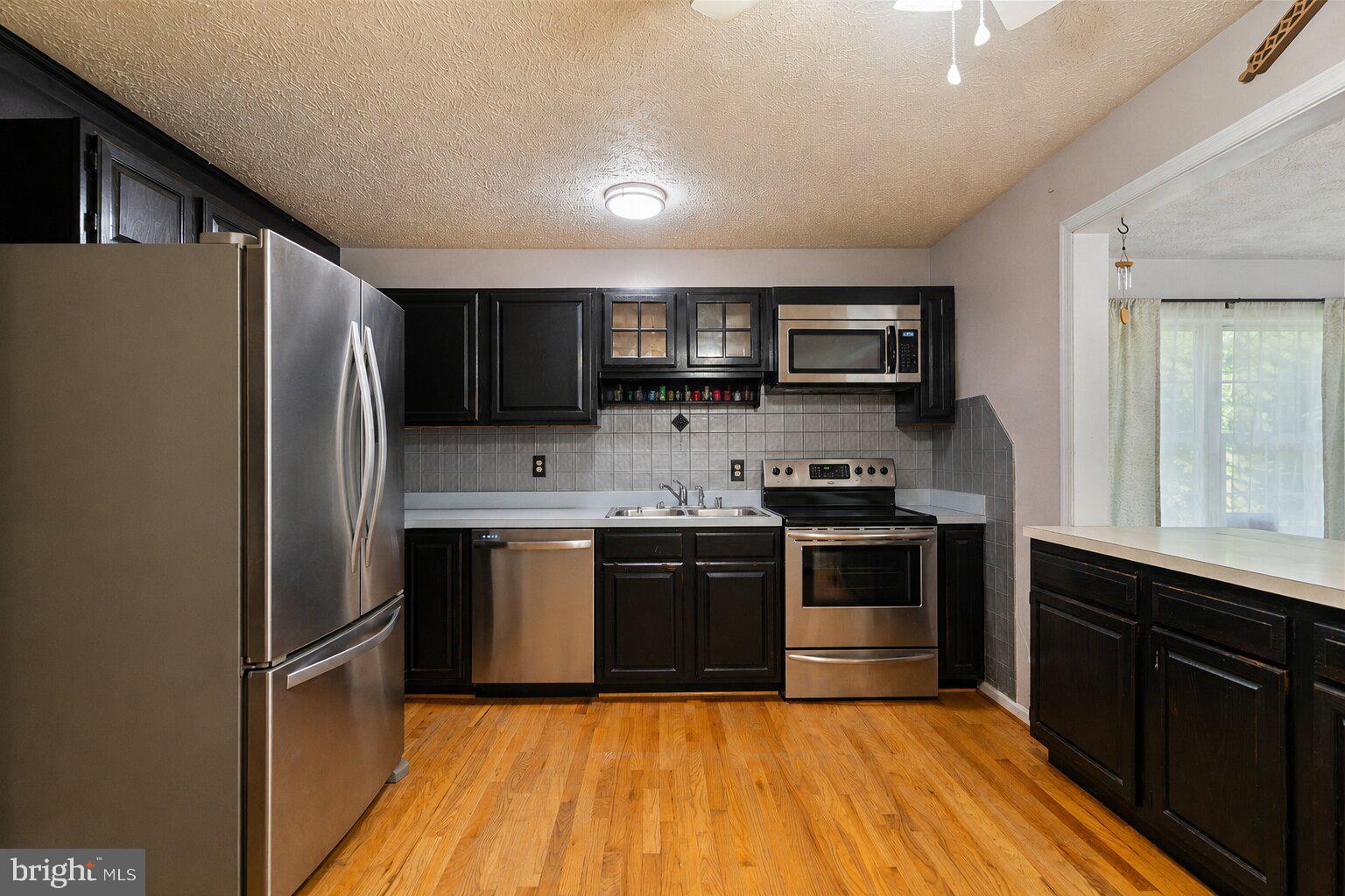 28 High Spruce Road Front Royal, VA 22630 - Photo 2 of 23