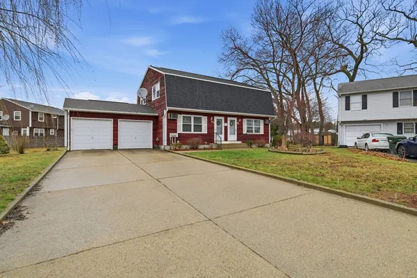 front view of house with a yard