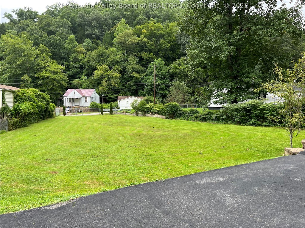 620 South Ruffner Road Charleston, WV 25314 - Photo 11 of 12 Gallery Image 11