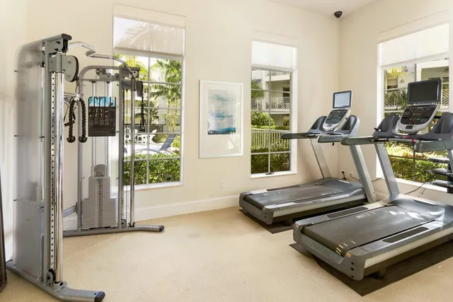 $450,000 | 243 Bay Colony Drive North, Juno Beach, FL 33408