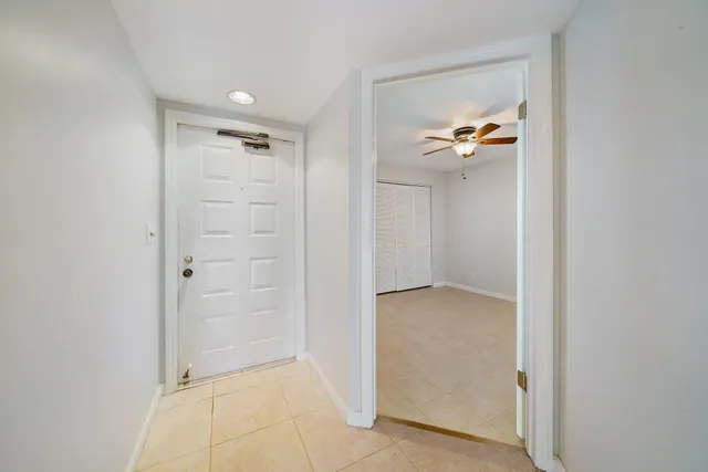 $450,000 | 243 Bay Colony Drive North, Juno Beach, FL 33408