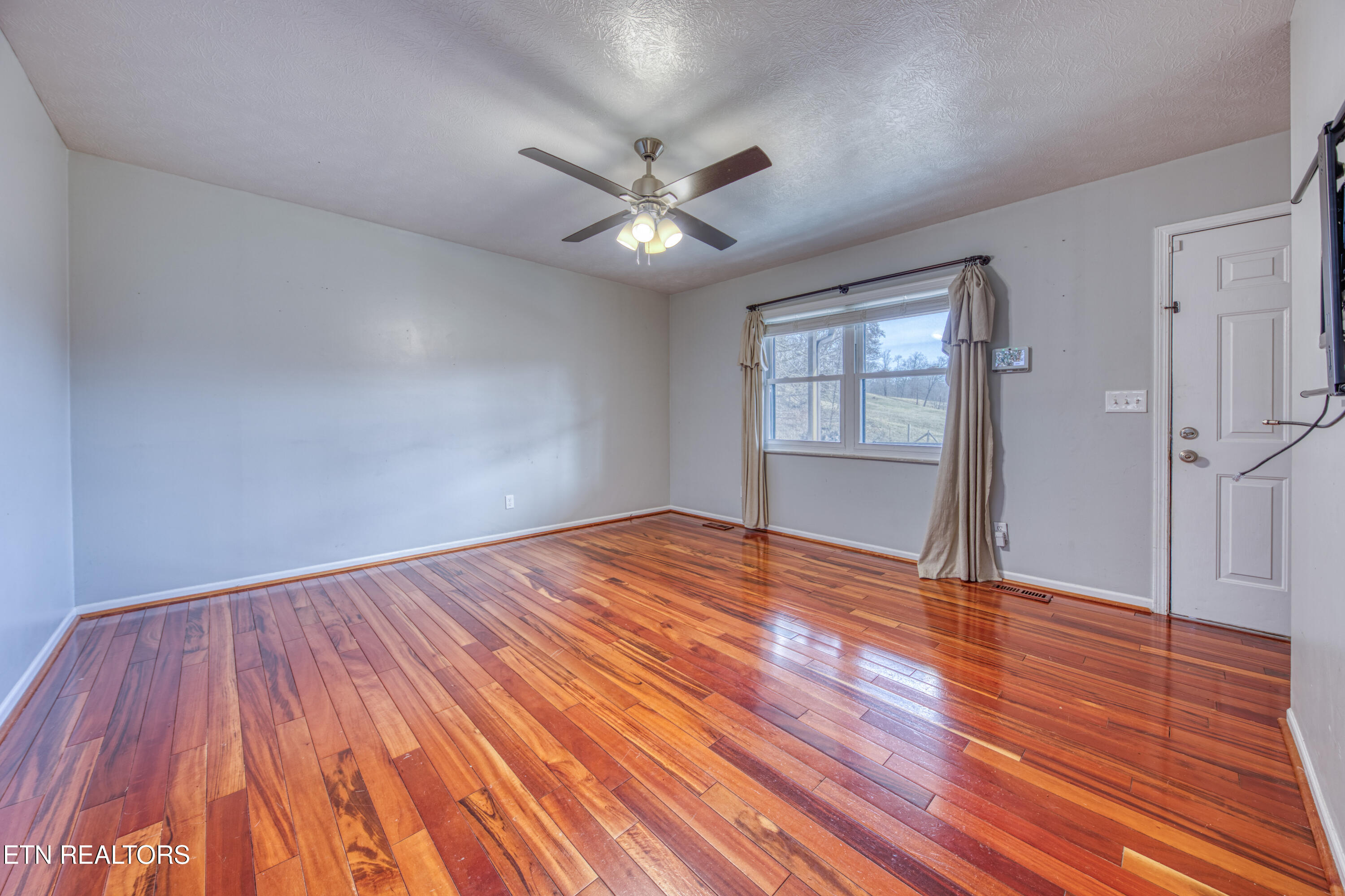215 Jamie Street Maynardville, TN 37807 - Photo 19 of 33 0H3A0984_19