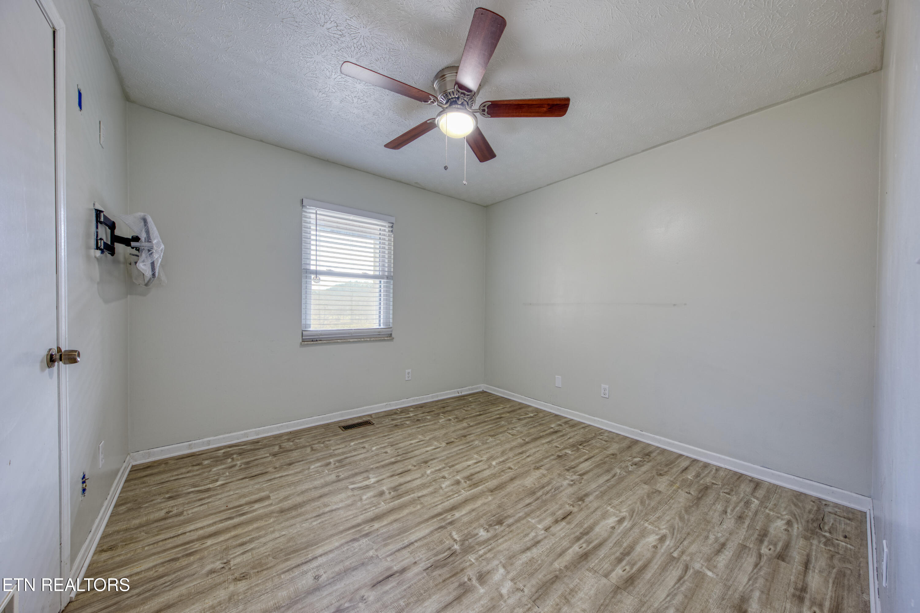 215 Jamie Street Maynardville, TN 37807 - Photo 24 of 33 0H3A1001_24