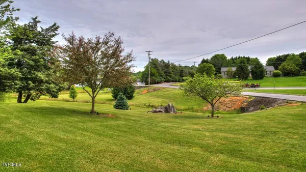 $435,800 | 123 Bermuda Drive, Jonesborough, TN 37659