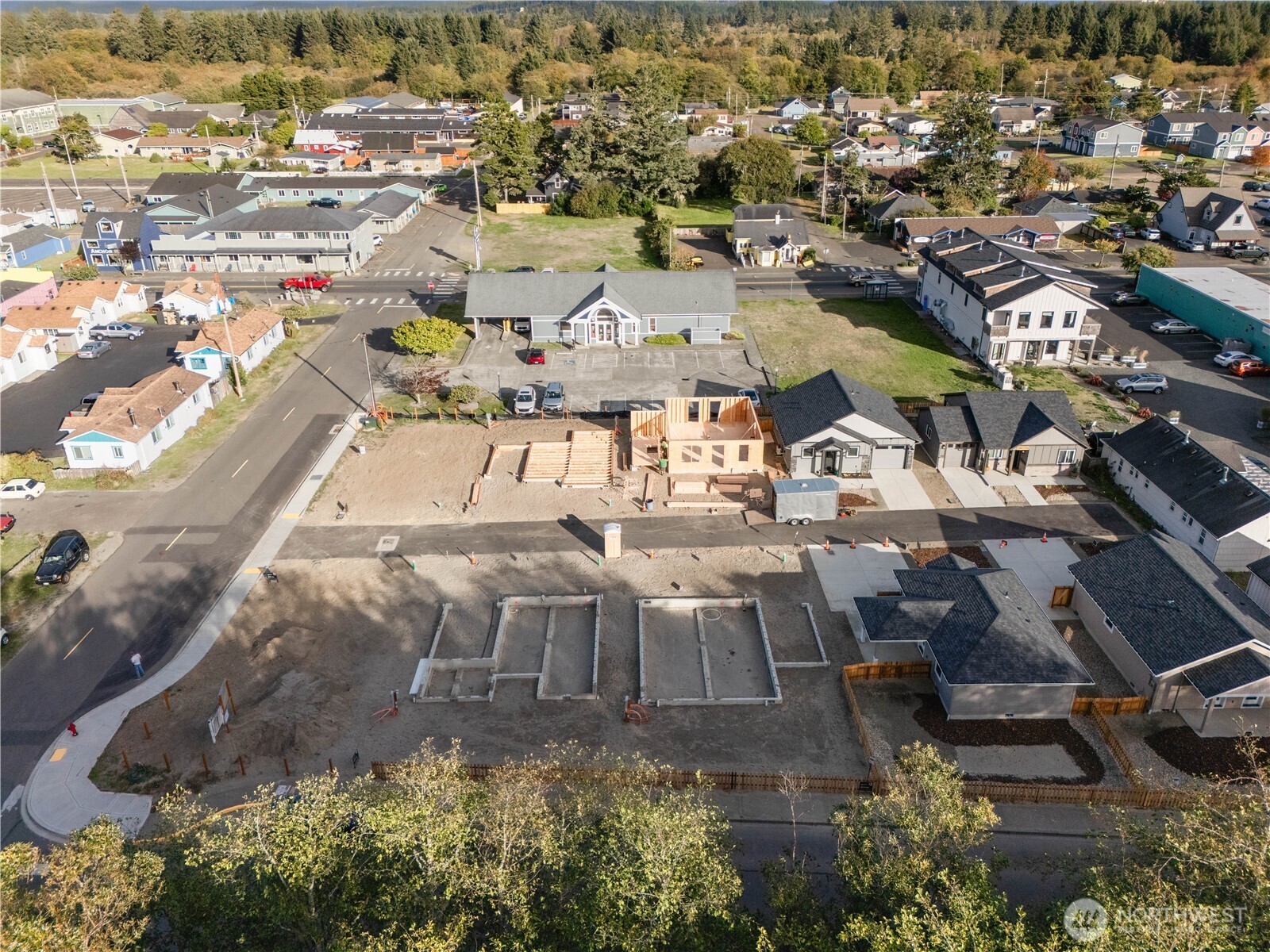 123 7th Street Southwest Long Beach, WA 98631 - Photo 11 of 15 an aerial view of a city with lots of residential buildings