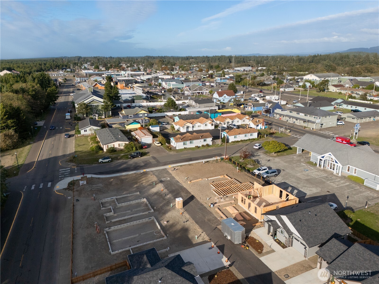 123 7th Street Southwest Long Beach, WA 98631 - Photo 13 of 15 an aerial view of residential houses with outdoor space
