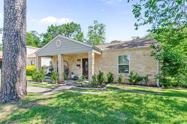 $375,000 | 3853 Rosedale Street, Houston, TX 77004