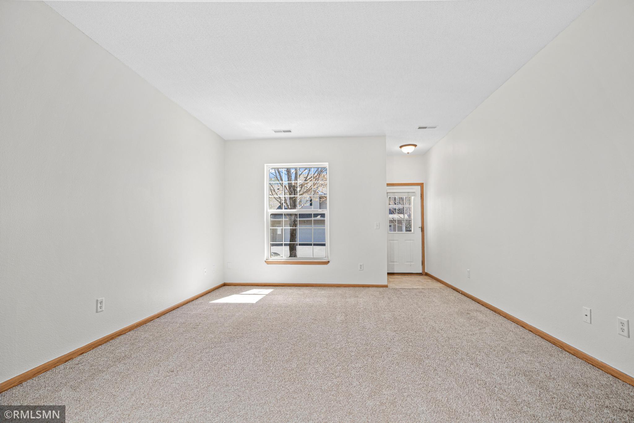 162 Bridgewater Trail Hudson, WI 54016 - Photo 4 of 30