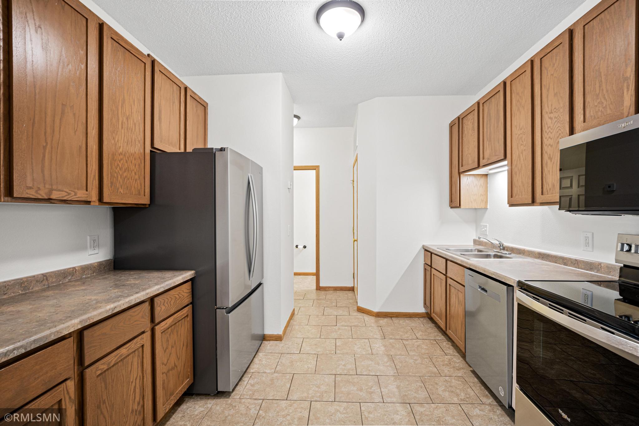 162 Bridgewater Trail Hudson, WI 54016 - Photo 9 of 30