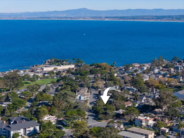 $1,725,000 | 179 Pacific Avenue, Pacific Grove, CA 93950