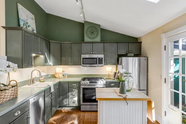 $1,725,000 | 179 Pacific Avenue, Pacific Grove, CA 93950