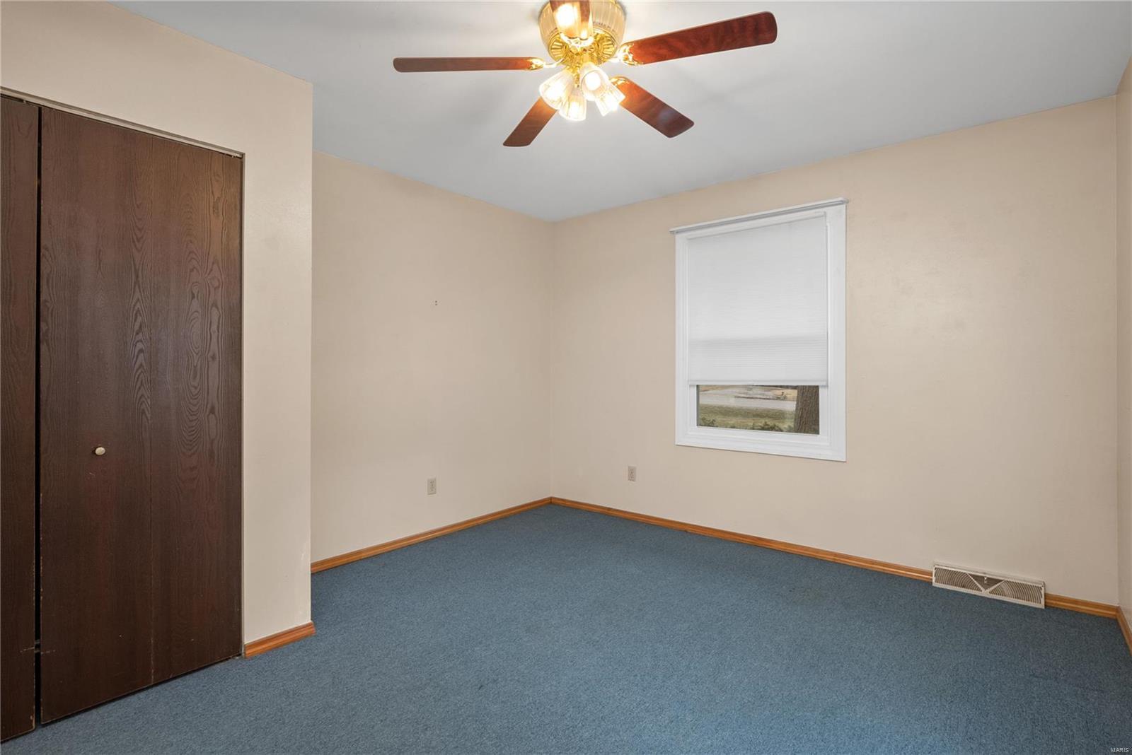 1523 Hill Top Road Columbia, IL 62236 - Photo 12 of 28