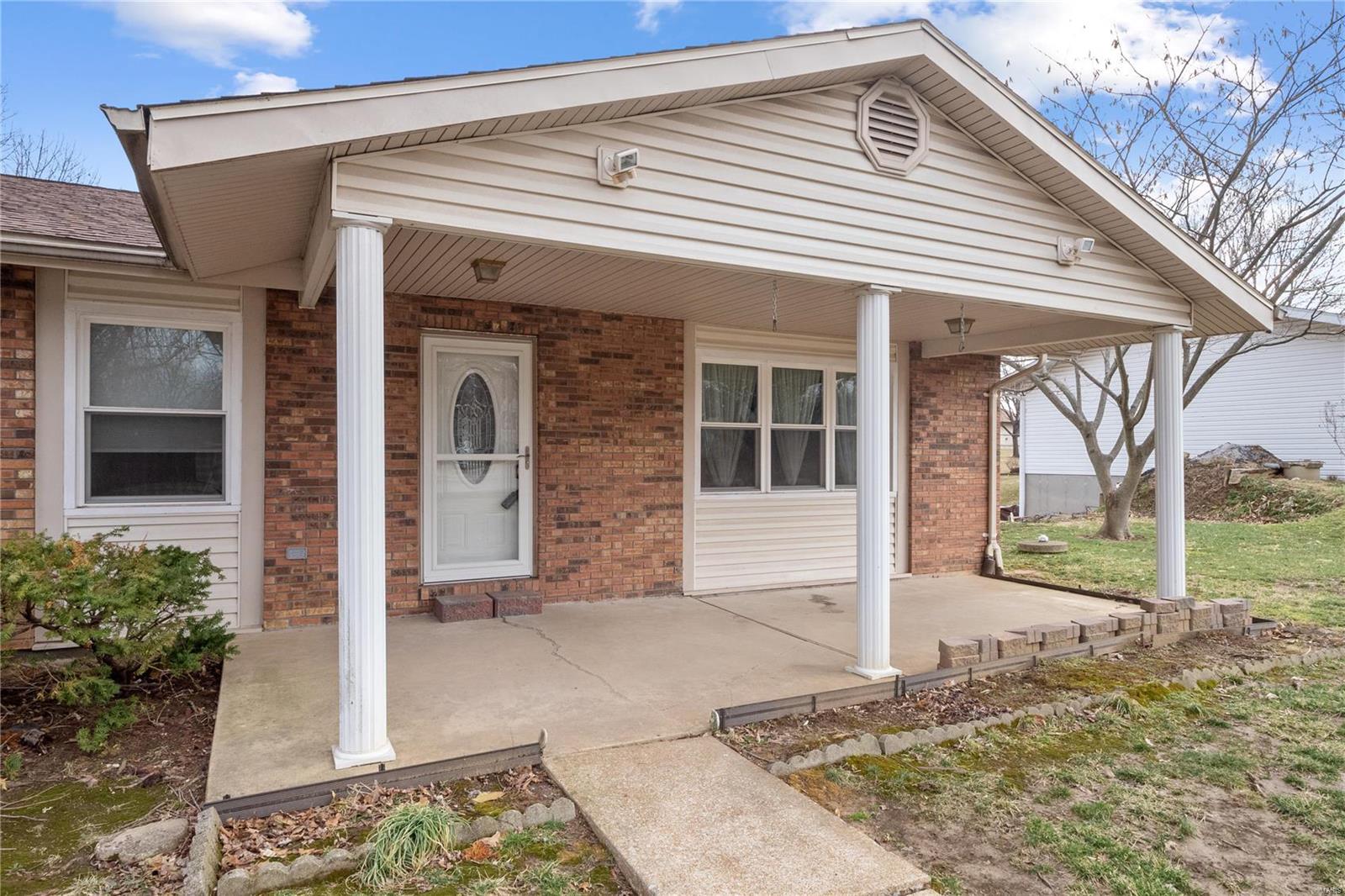 1523 Hill Top Road Columbia, IL 62236 - Photo 2 of 28