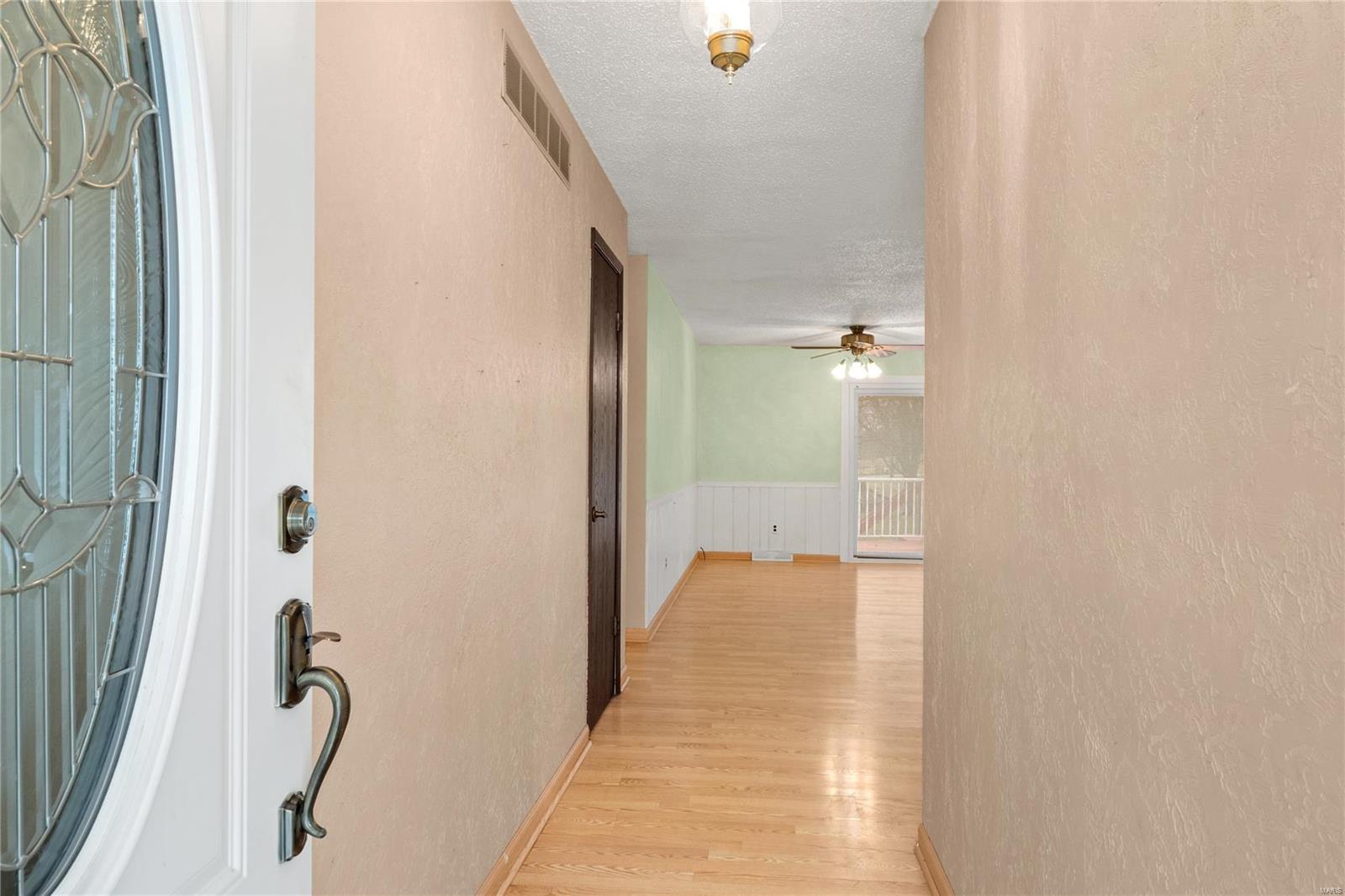 1523 Hill Top Road Columbia, IL 62236 - Photo 3 of 28