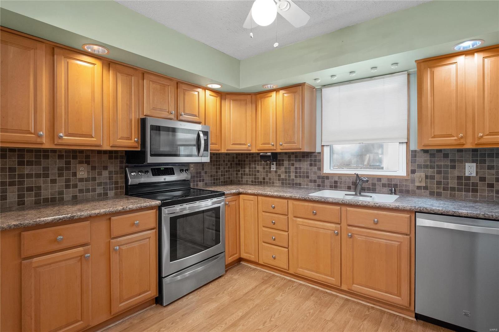 1523 Hill Top Road Columbia, IL 62236 - Photo 10 of 28