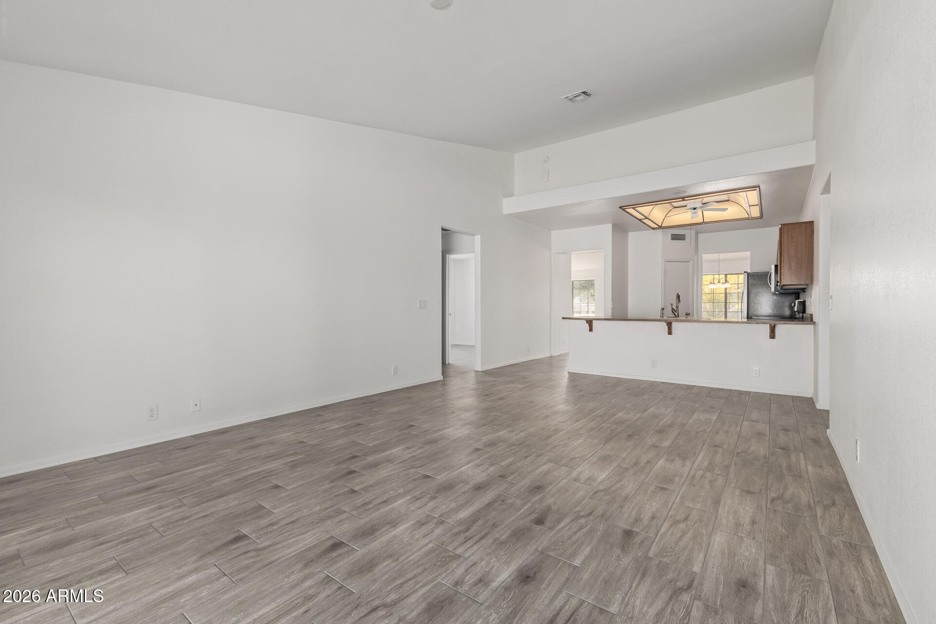 10304 West Windsor Boulevard Glendale, AZ 85307 - Photo 11 of 32 11 - Windsor