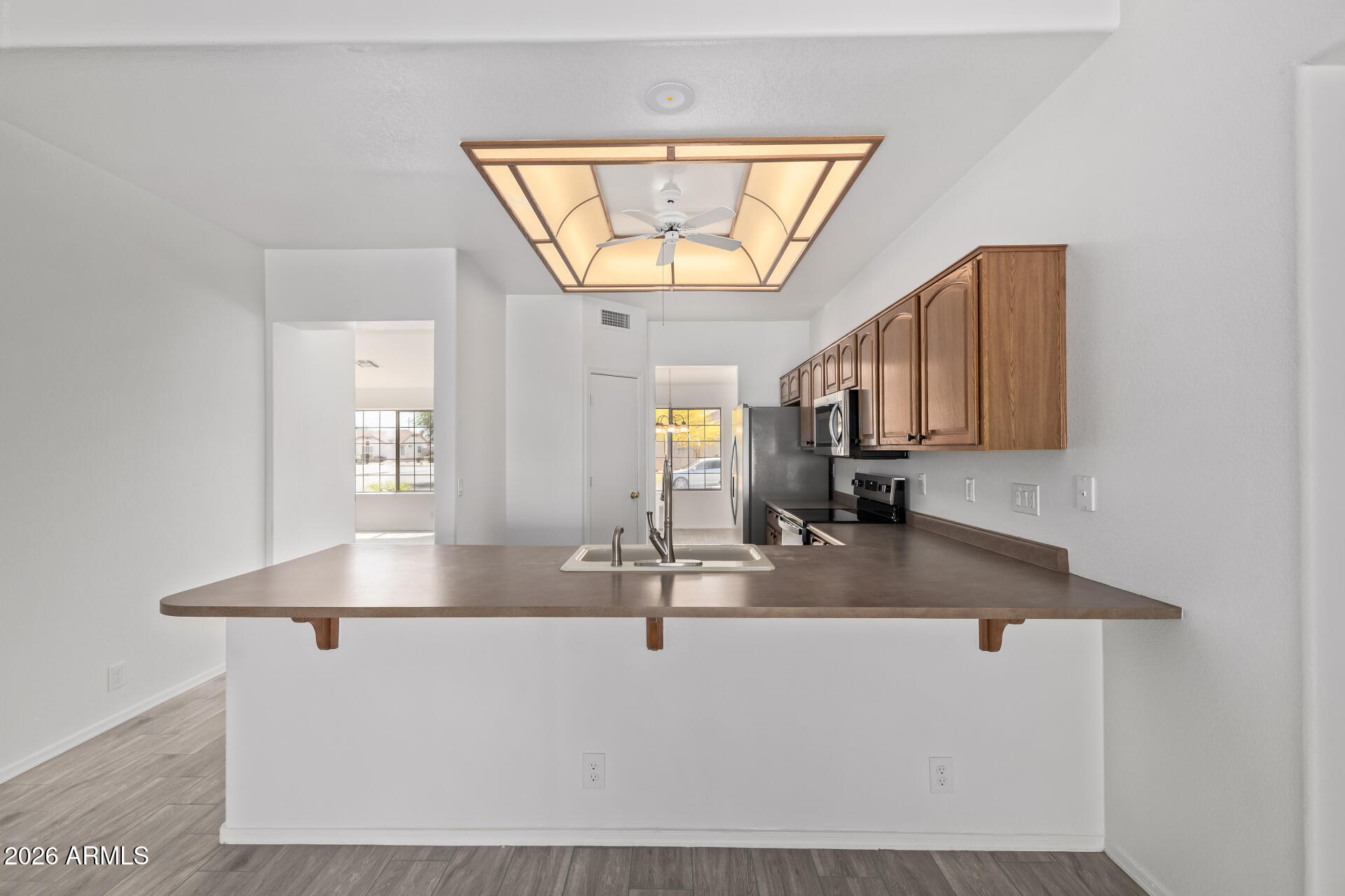 10304 West Windsor Boulevard Glendale, AZ 85307 - Photo 13 of 32 13 - Windsor