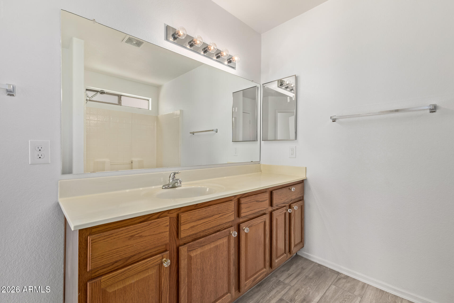 10304 West Windsor Boulevard Glendale, AZ 85307 - Photo 19 of 32 19 - Windsor