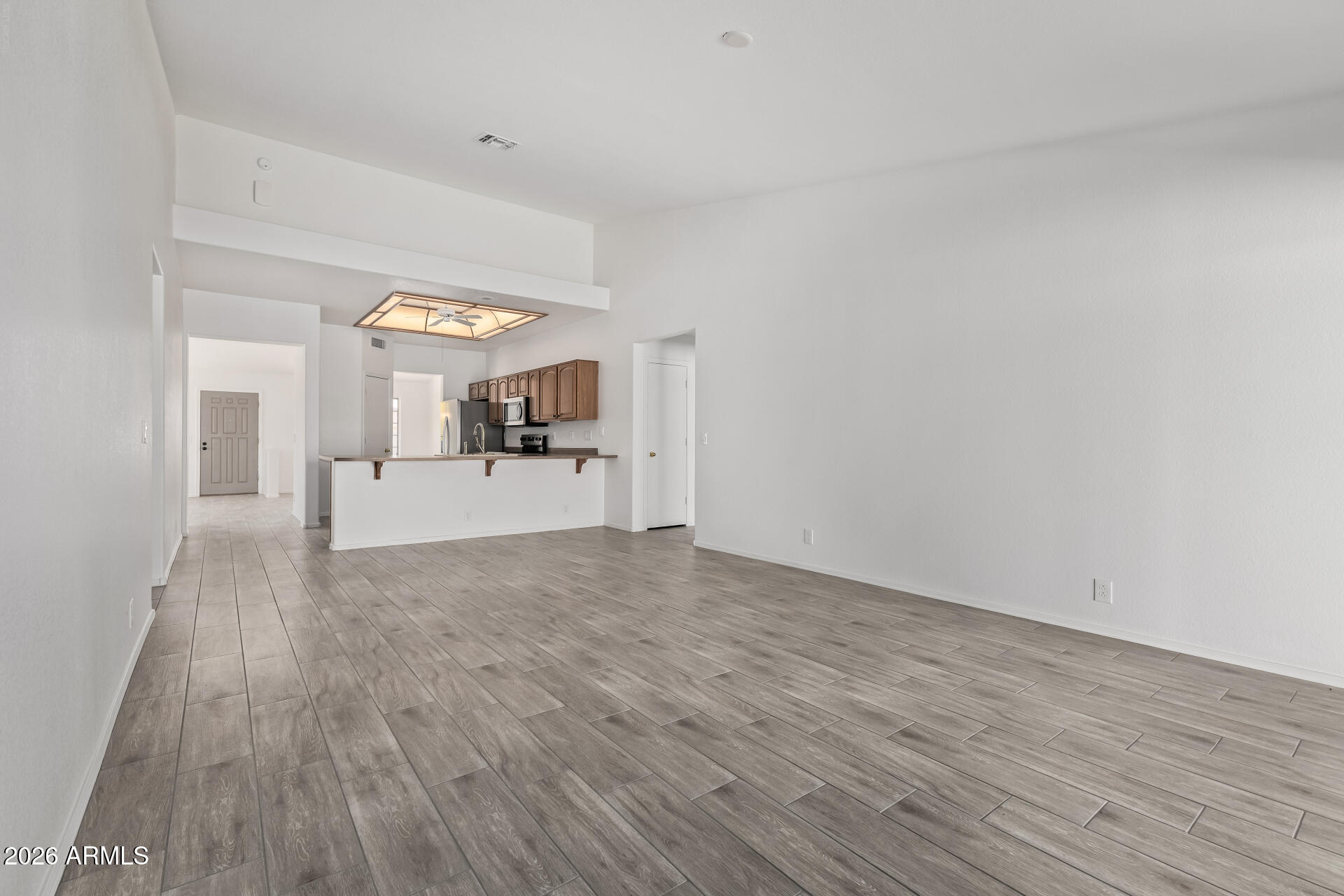 10304 West Windsor Boulevard Glendale, AZ 85307 - Photo 10 of 32 10 - Windsor