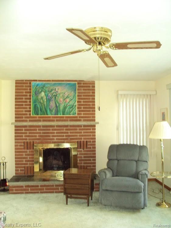 7020 Talladay Road Milan, MI 48160 - Photo 7 of 28 Living Room
