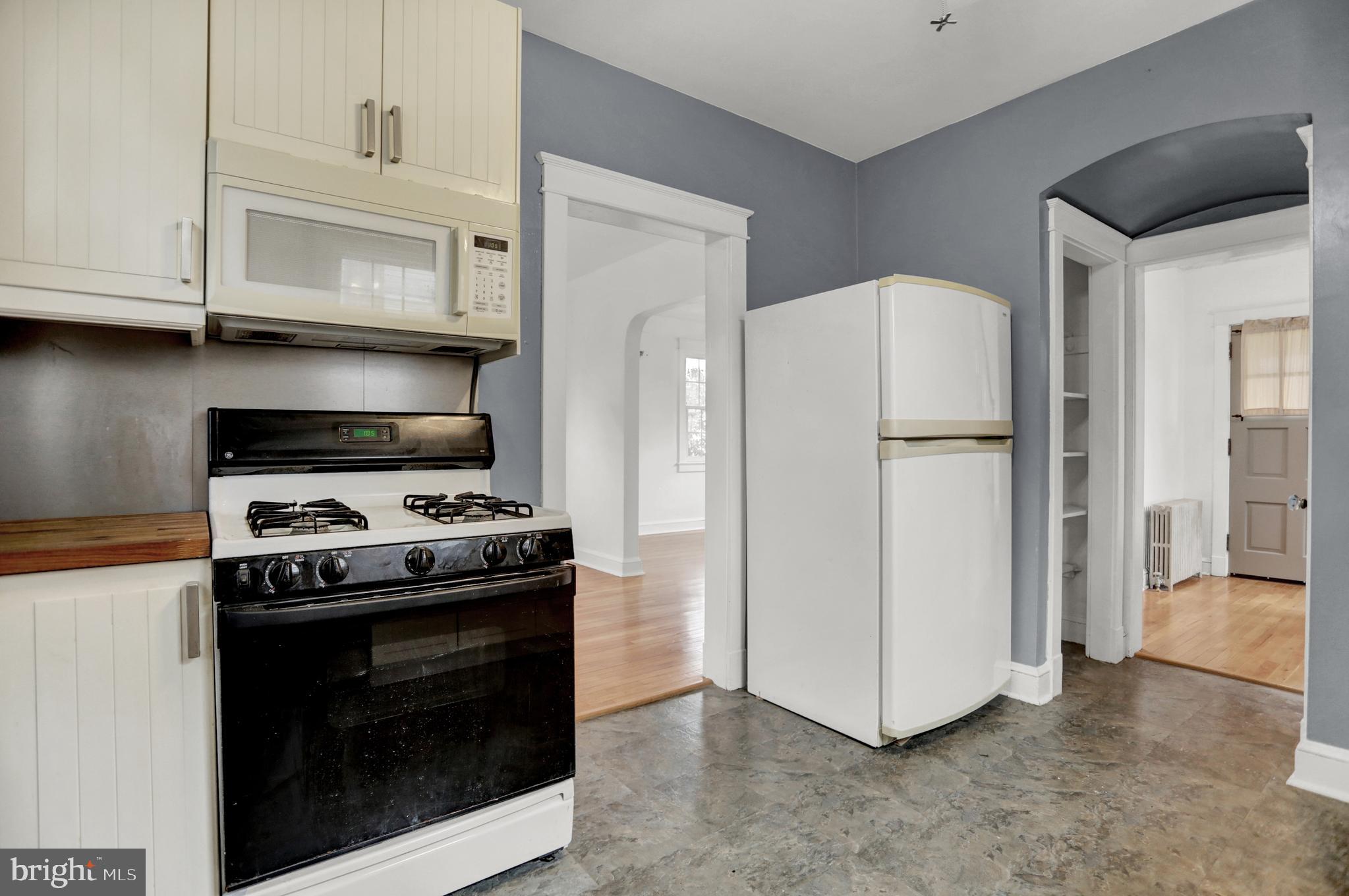 5544 Ashbourne Road Baltimore, MD 21227 - Photo 32 of 40