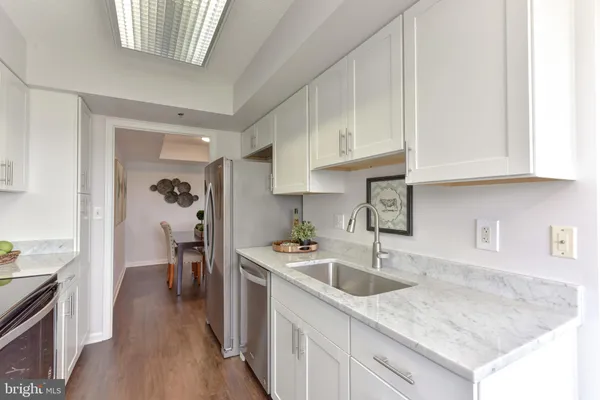 $2,250 | 2151 Jamieson Avenue, Unit 1011, Alexandria, VA 22314