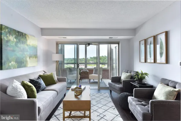 $2,250 | 2151 Jamieson Avenue, Unit 1011, Alexandria, VA 22314