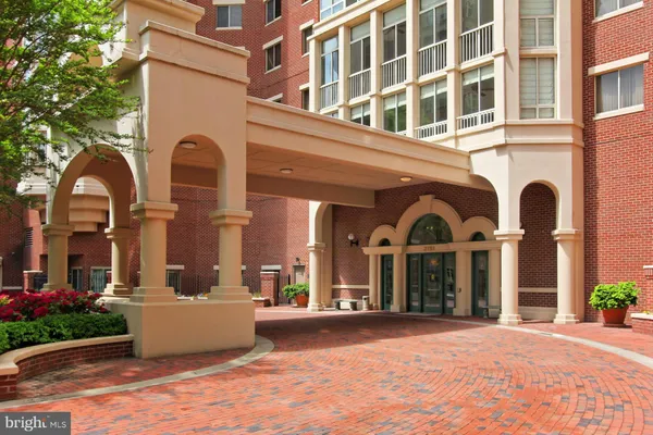 $2,250 | 2151 Jamieson Avenue, Unit 1011, Alexandria, VA 22314