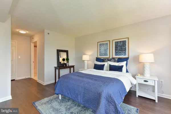 $2,250 | 2151 Jamieson Avenue, Unit 1011, Alexandria, VA 22314